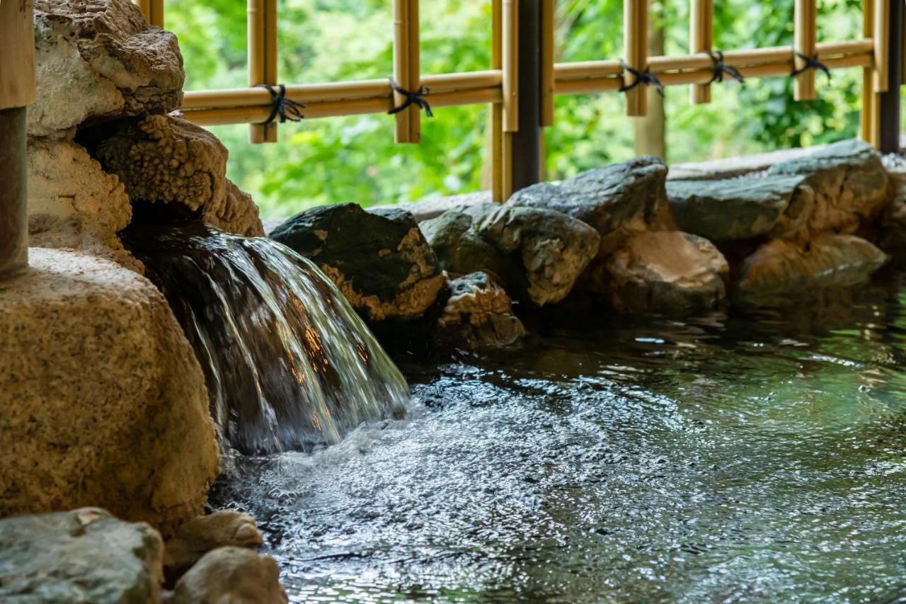 Yamanaka Onsen Hanatsubaki Кага Экстерьер фото